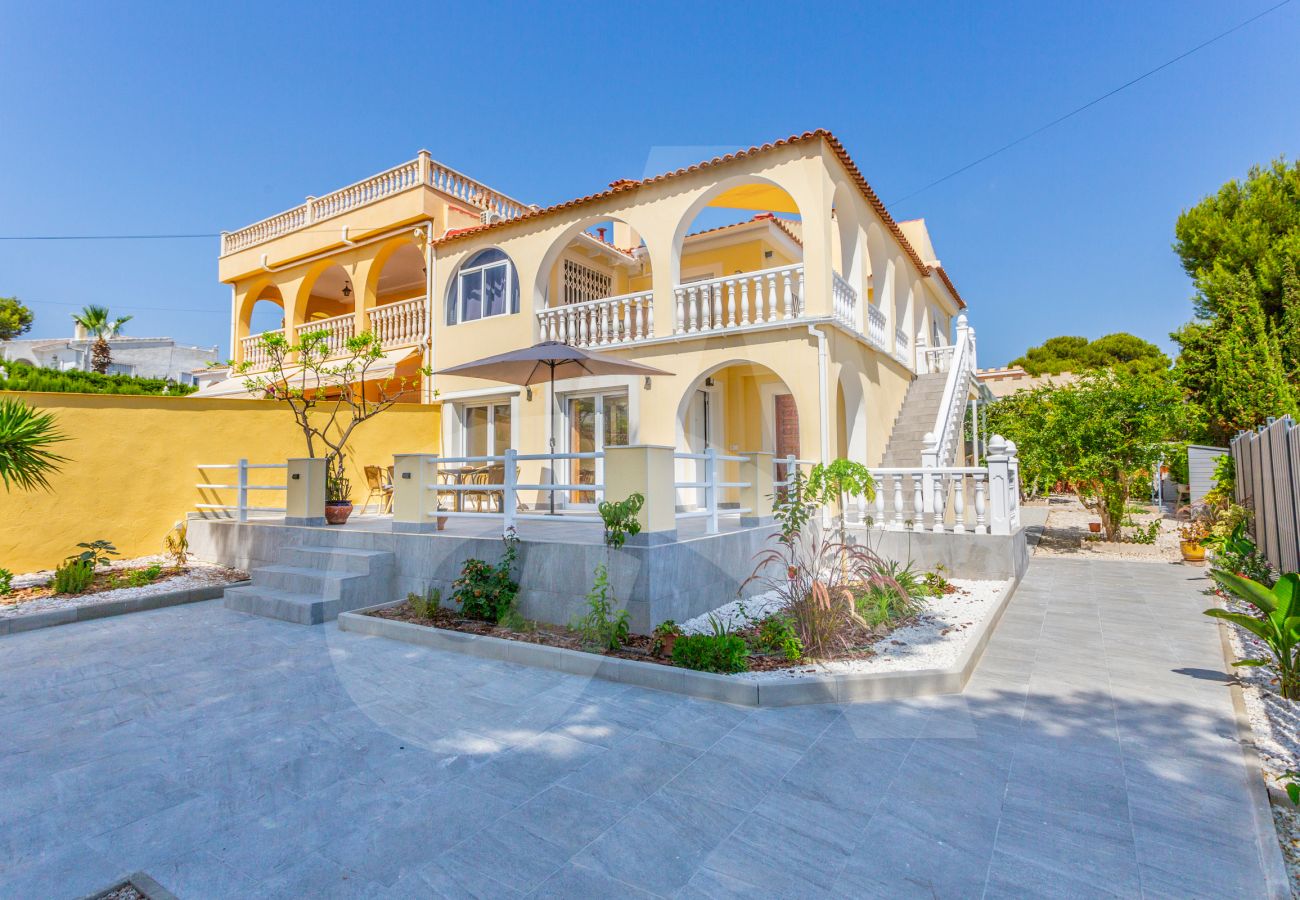 House in Torrevieja - Villa Sonrisa