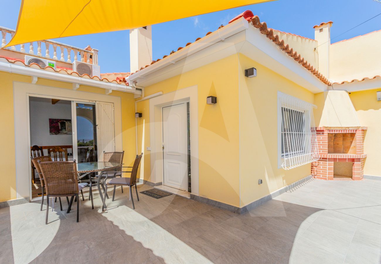 House in Torrevieja - Villa Sonrisa