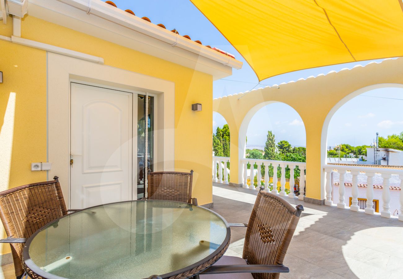 Huis in Torrevieja - Villa Sonrisa